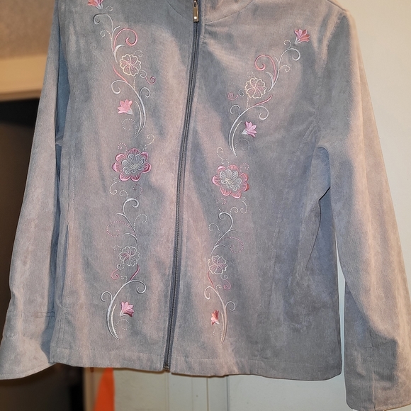 Jacket - Picture 4 of 5